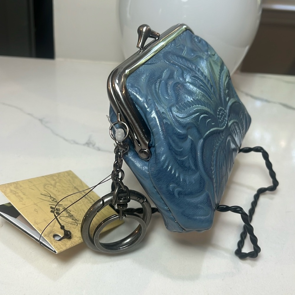 Patricia Nash SAFFLOWER BLUE Large Borse Tooled Leather Coin Bag/Key Fob NWT - Picture 4 of 11